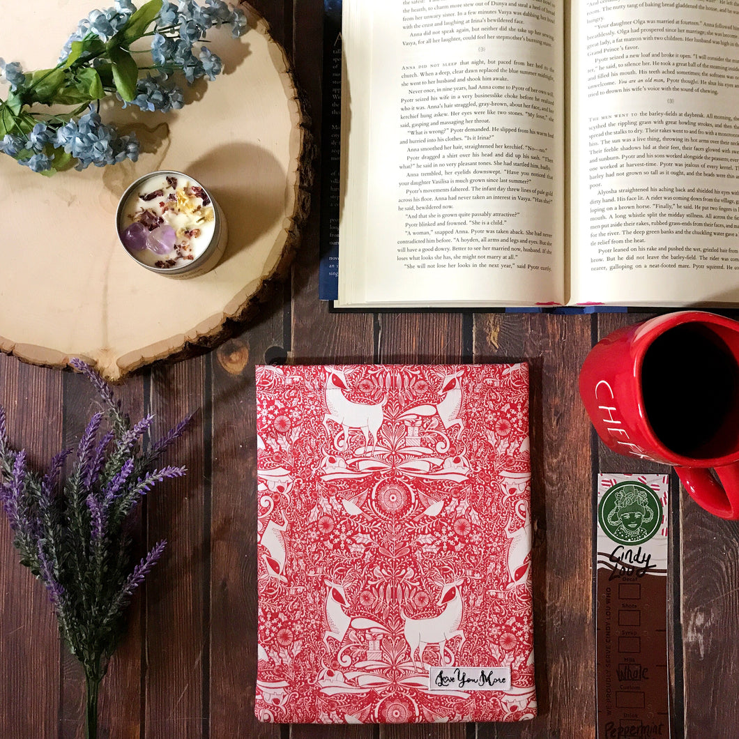 Reindeer Run Sleeve